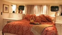 Yacht KAYANA -  Master Cabin
